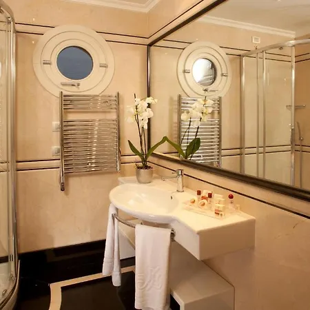 Piccolo Borgo 3* Rome