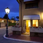 Piccolo Borgo Hotell 3*
