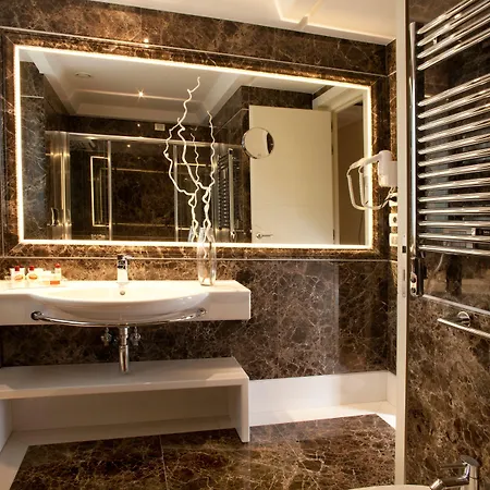 Otel Piccolo Borgo 3*