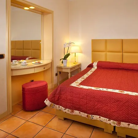 Piccolo Borgo Otel 3*